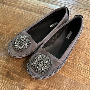 Vera Wang suede flats grey gray